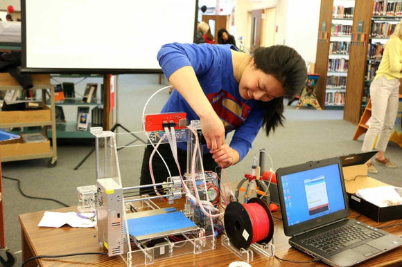 Green screen and 3D printing highlight N.J. school's tech fair